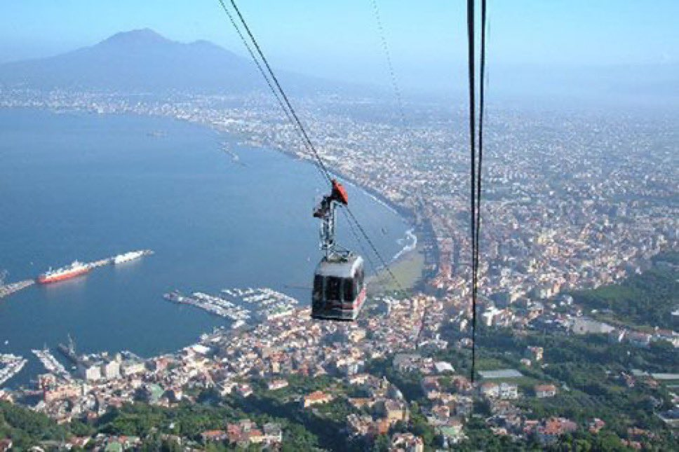 Cae teleférico en Italia.